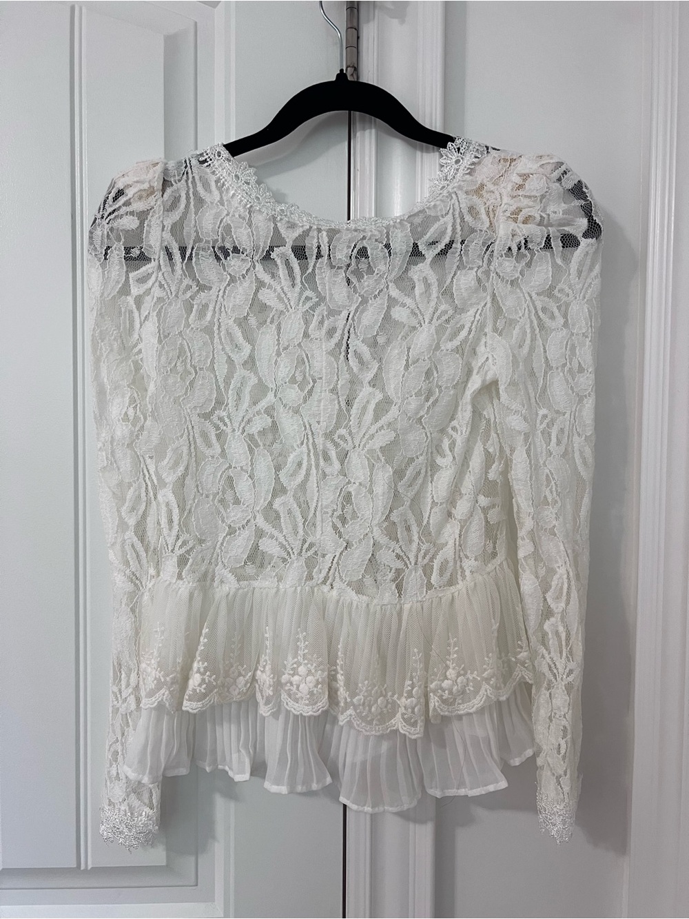 Vintage Lace Peplum Blouse - Picture 2 of 3